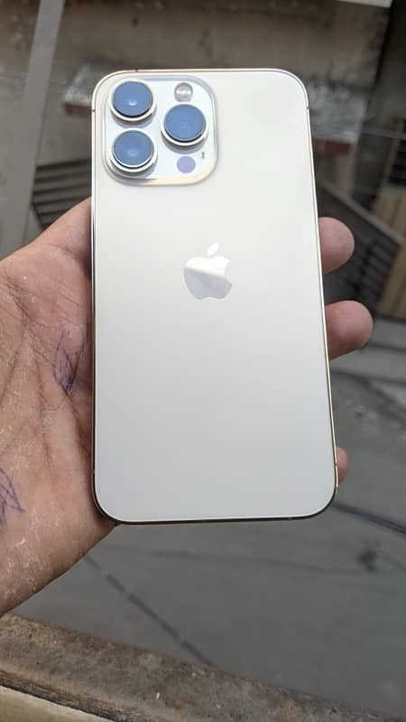 Iphone 13 pro sale/exchange with 14 15 or 16 pro 1