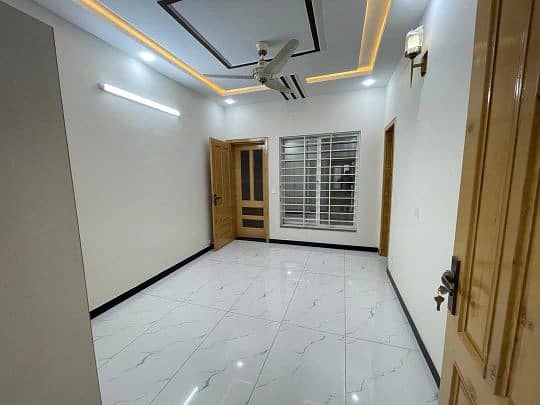 Size 25x40 Brand New Double Store Luxury House For Sale IN G-13 Income Rent 1.10 k 11