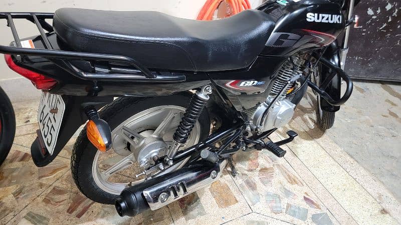 Suzuki gd 110s 2023 read add 7