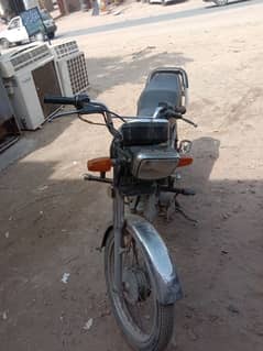 2013 modle Yamaha junoon  for sale location khanewal city