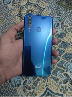 vivo y15