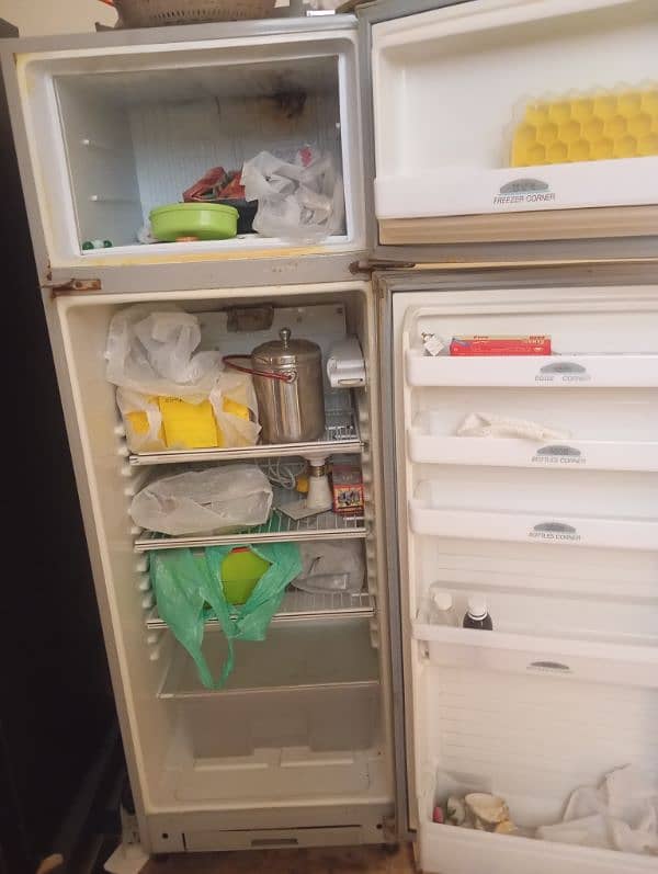 dawlance fridge 4