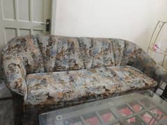 "Elegant & Comfortable Sofa Set – Great Condition & Best Price!"