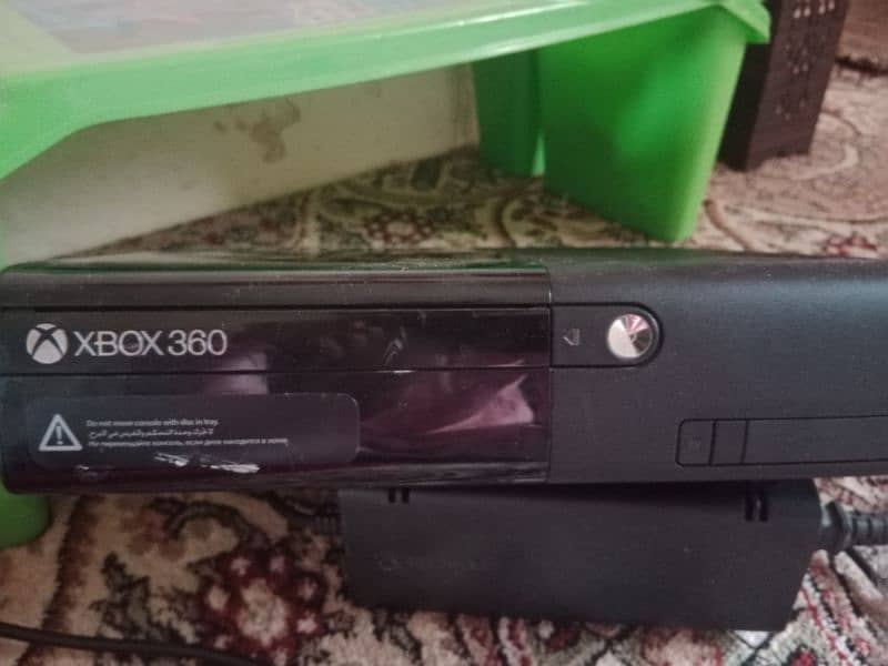 Xbox 360 10/10 mint condition 1