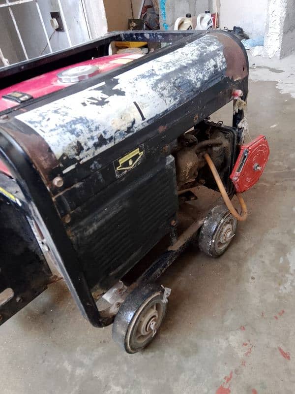 2.5kva generator in excellent condition 2