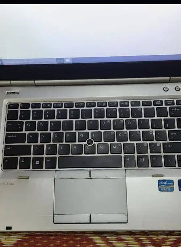 HP ELITE BOOK CORE i5 , 8GB RAM 500 GB HDD 8