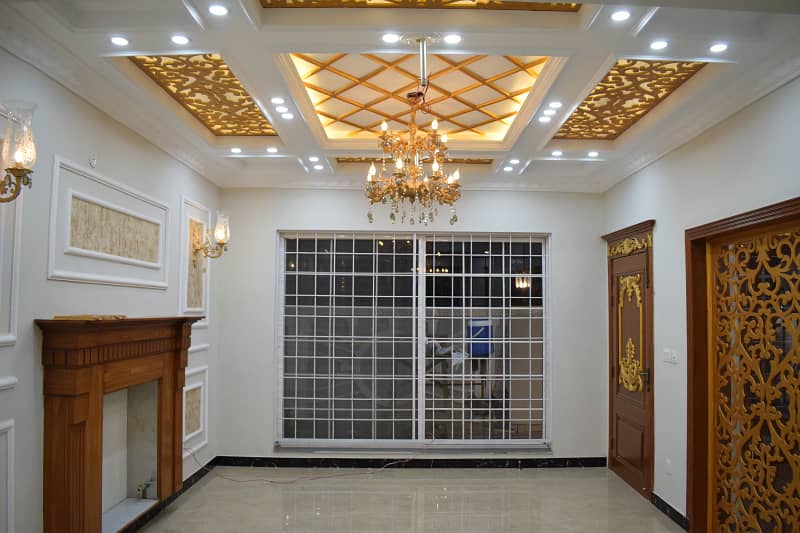 10 Marla like new luxury upper portion For rent In bahria town lahore 14