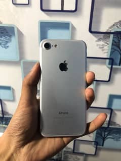 IPhone 7 128gb pta approved