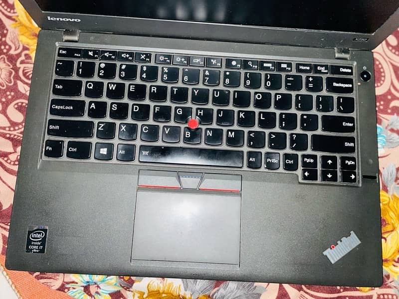 lenovo Thinkpad i7 1