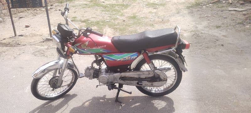 Honda CD 70 4