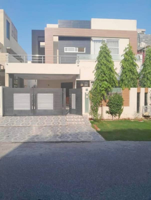 10 Marla House For Sale Nearest Dolmen Mall Prime Location In A Block Phase 6 DHA Lahore 0