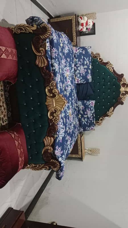 new King size bed for behtren polished 0