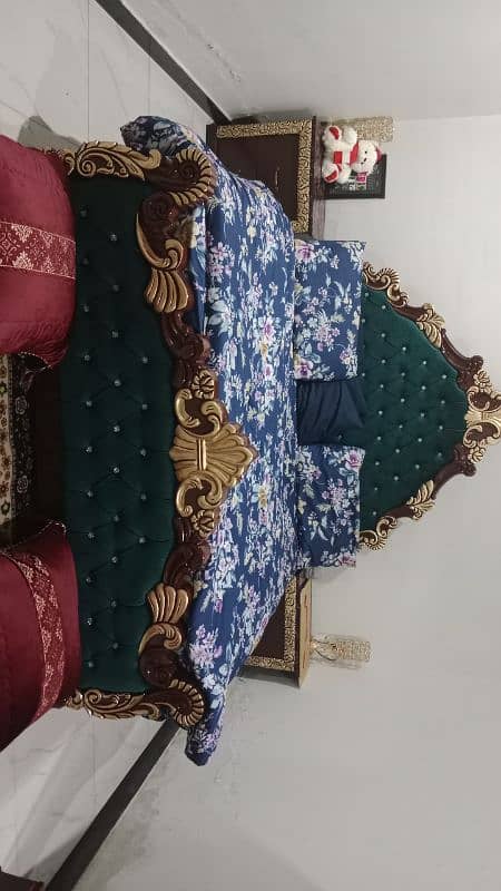 new King size bed for behtren polished 1