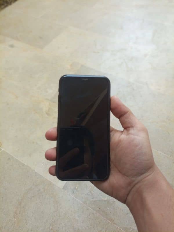 IPHONE 11 WITH BOX 2