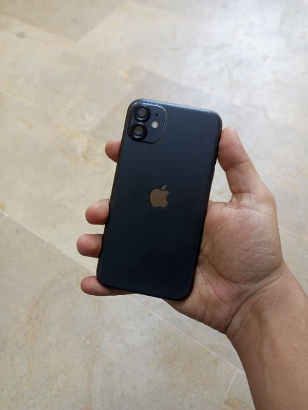 IPHONE 11 WITH BOX 6