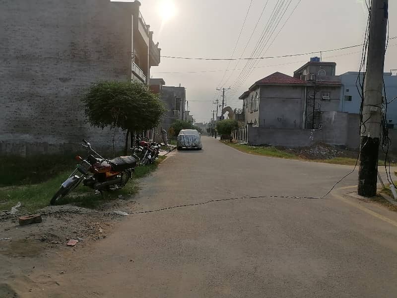 10 Mrla Plot For Sale In Lahore Medical Housing Society 2