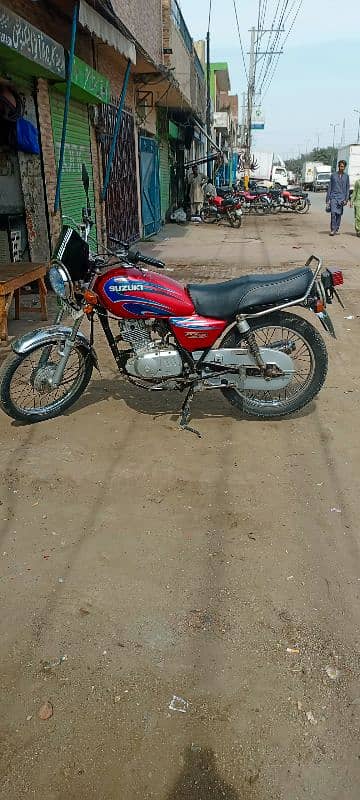 I am selling Suzuki 125 original condition 1