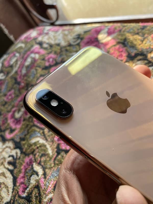 iPhone XS Max 0