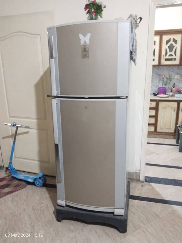 Dawlance refrigerator 14 Qubic Original Gas 4