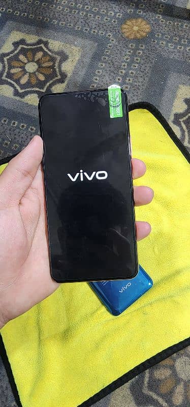 vivo v15 8ram and 256GB 4