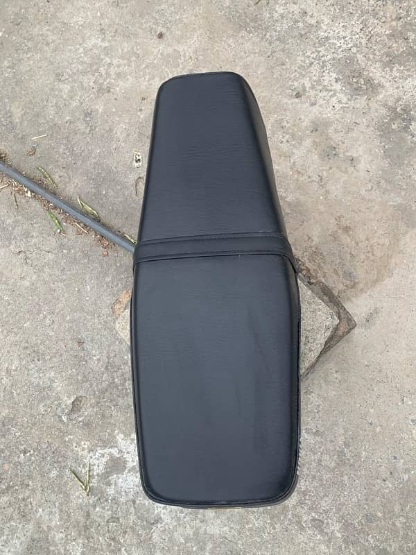 Brand new seat for cd 70 down model 4