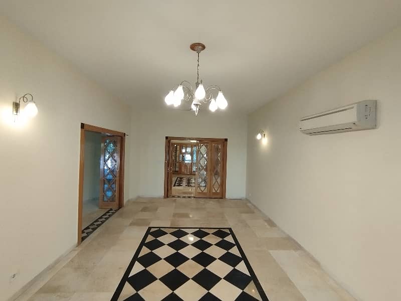 A Beautiful 500 Sqyd House Is Available For Rent 4