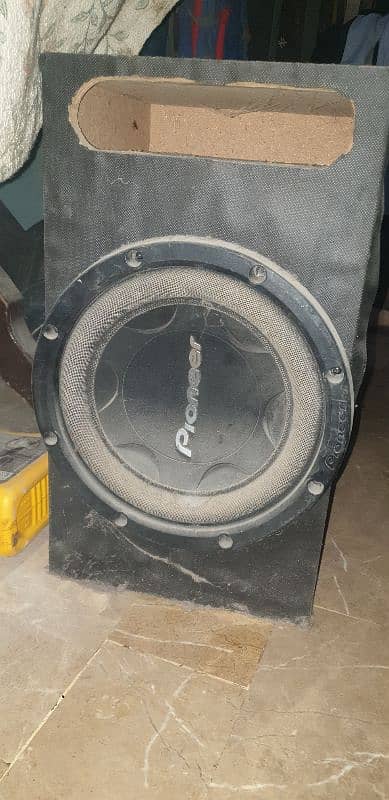 pioneer woofer with M 4