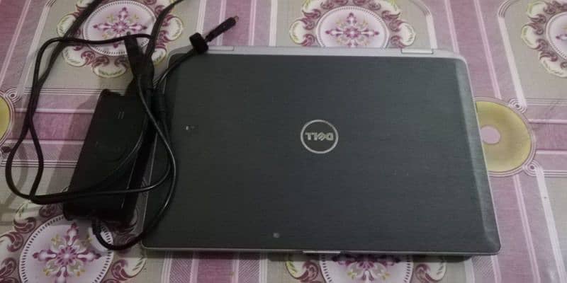 DELL LATITUDE E6420 1