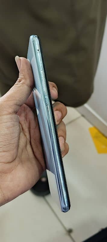 vivo s1 4/128 orignal mobile 6