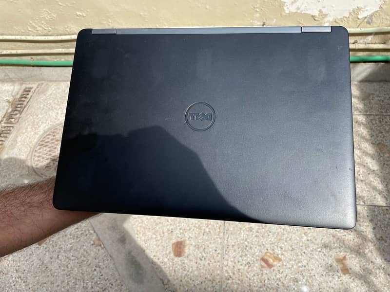 Dell Latitude E7470 0