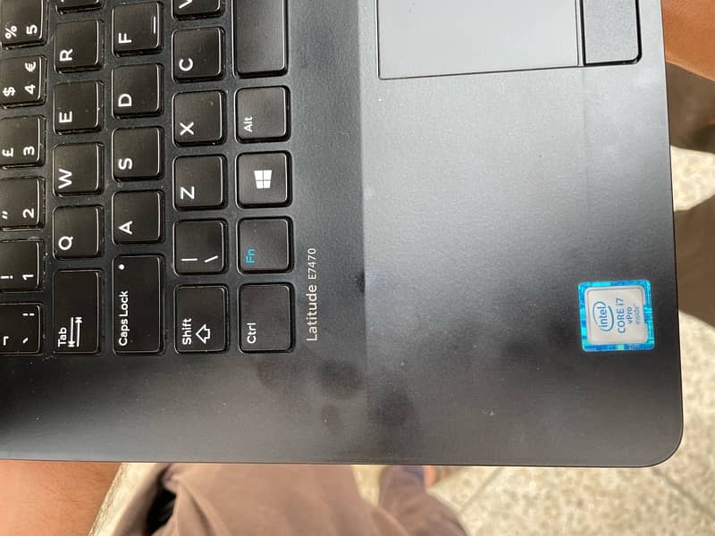 Dell Latitude E7470 2