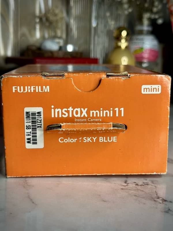 Fujifilm Instax Mini 11 (Sky Blue) - Complete Set with Accessories 6