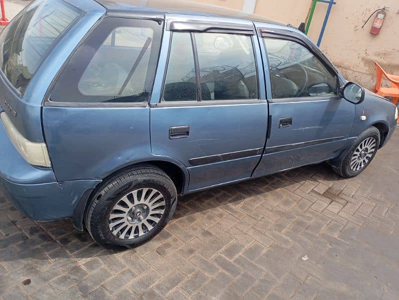 Suzuki Cultus 2010 3