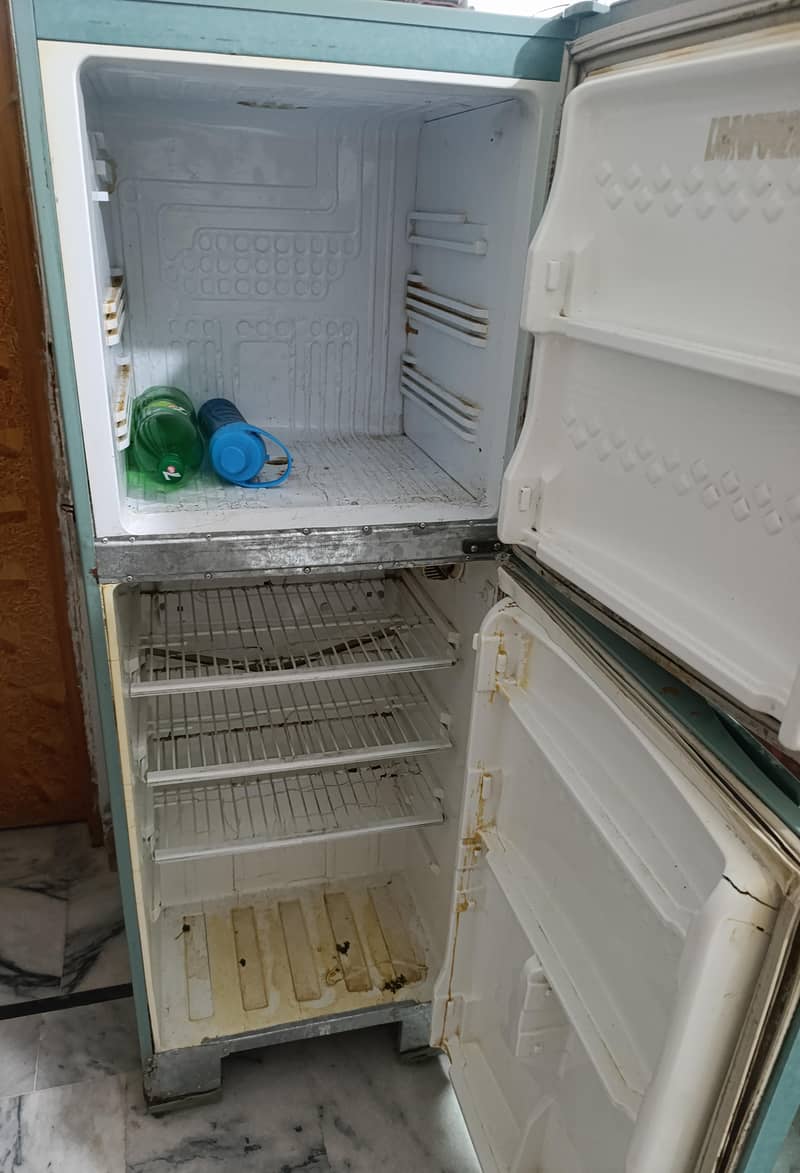 Fridge for sale 3