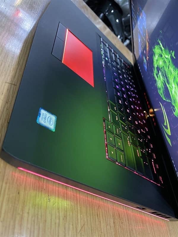 Model Name - Alienware 15 R4 7