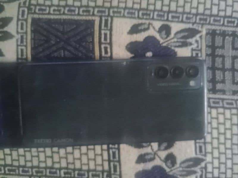 Tecno. camon18p ,8rim128 3