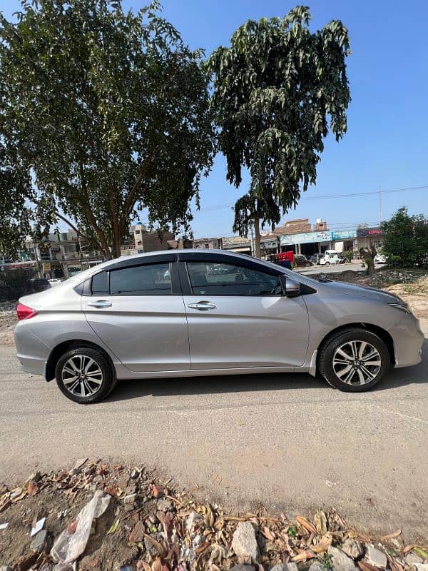 HONDA CITY 1.5 CVT ASPIRE 12