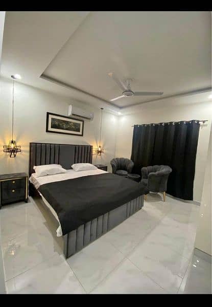 One bed luxury apartment for short stay like(3to4)hours in bahria town 1