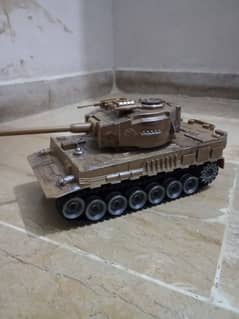 Rc Tank With 360 rotation and light With Chargeable Battery