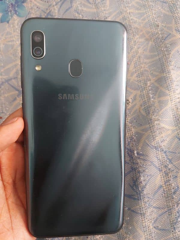 Samsung Galaxy A30 4/64 Urgent Sale 8