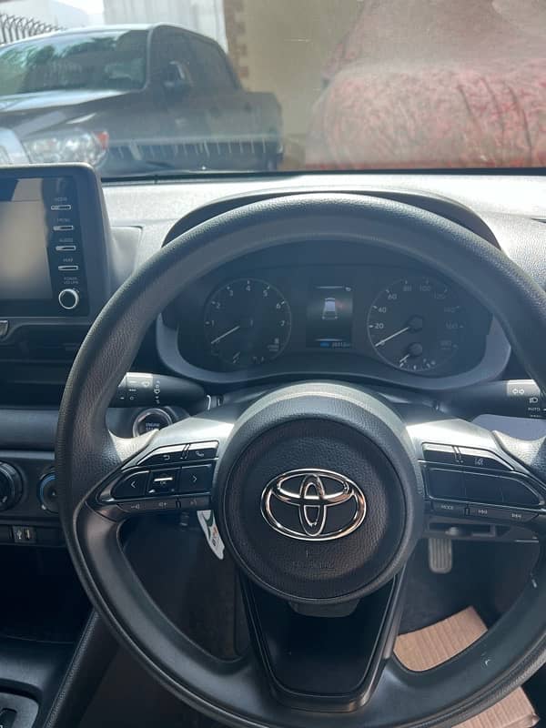 Toyota Yaris 2022 4