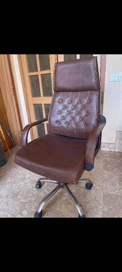 beautiful brown moving chair