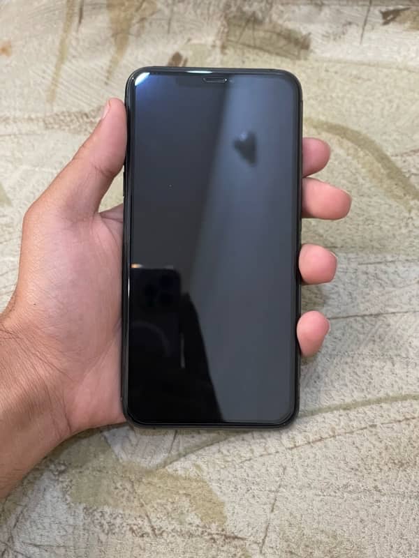 iPhone 11 Pro Max - PTA & Waterpacked 2