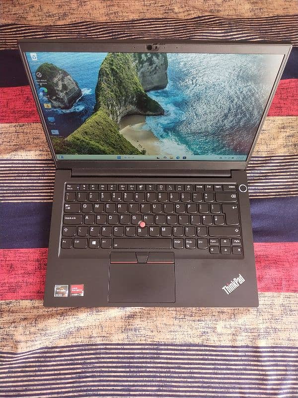 Lenovo Ryzen 7 5700U (8Core 16CPU) 4K Display 16GB RAM 512GB NVMe SSD 0