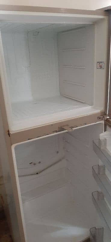 Dawlance Refrigerator LVS 2