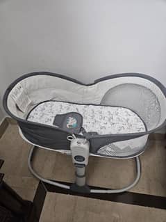 Mastela 6 in 1 baby Cot Rocker Seat Bassinet Electric Vibrations Music