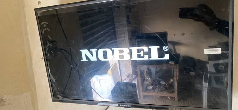 noble 32 inch led tv 2