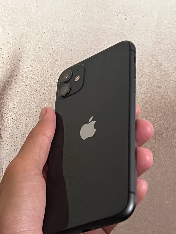 iPhone 11 pta approved 64GB 8