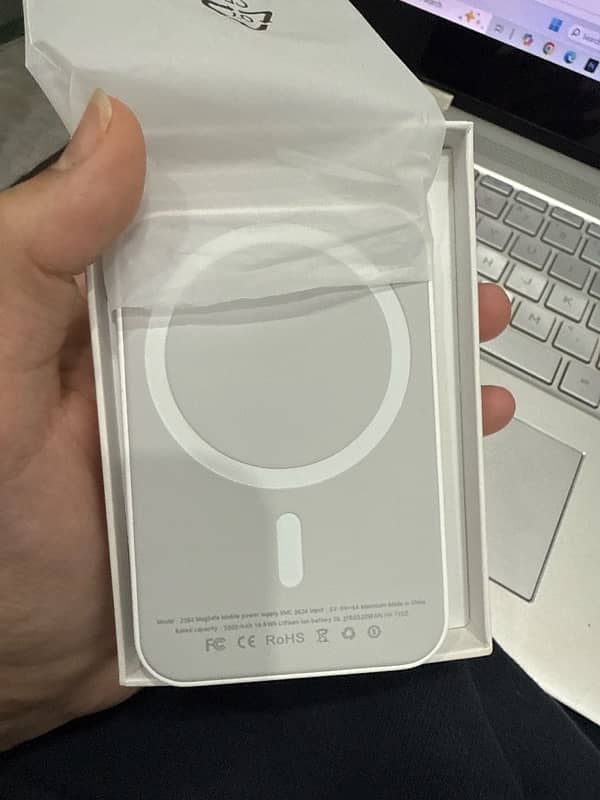 apple battery pack 1