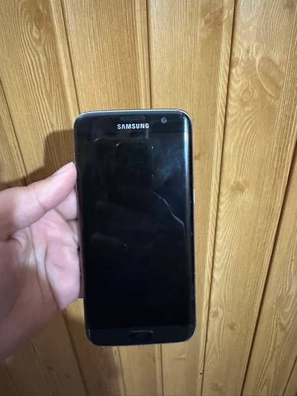 S7 Edge Samsung phone 32 gb ram 4